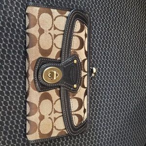 Coach signature brown wallet